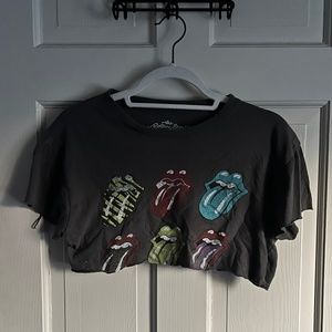 cropped tee
